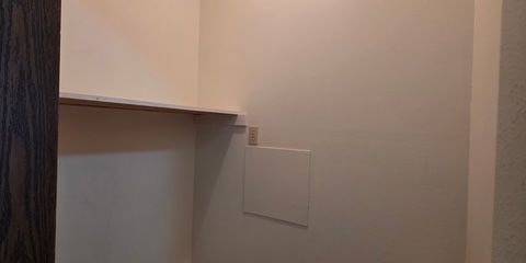 Walk In.JPG