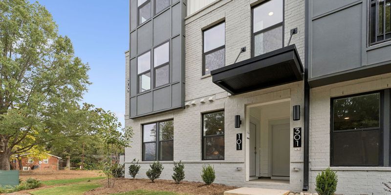 Cary House: 110 Byrum St, Unit 107