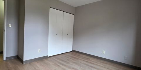 Bedroom 1.JPG