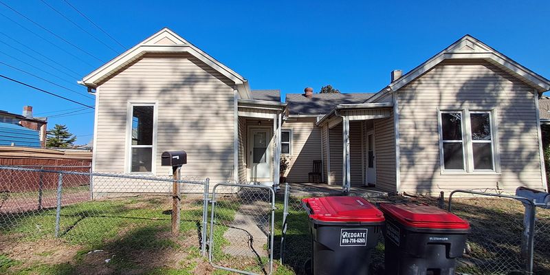 Saint Joseph House: 1515 Felix Street