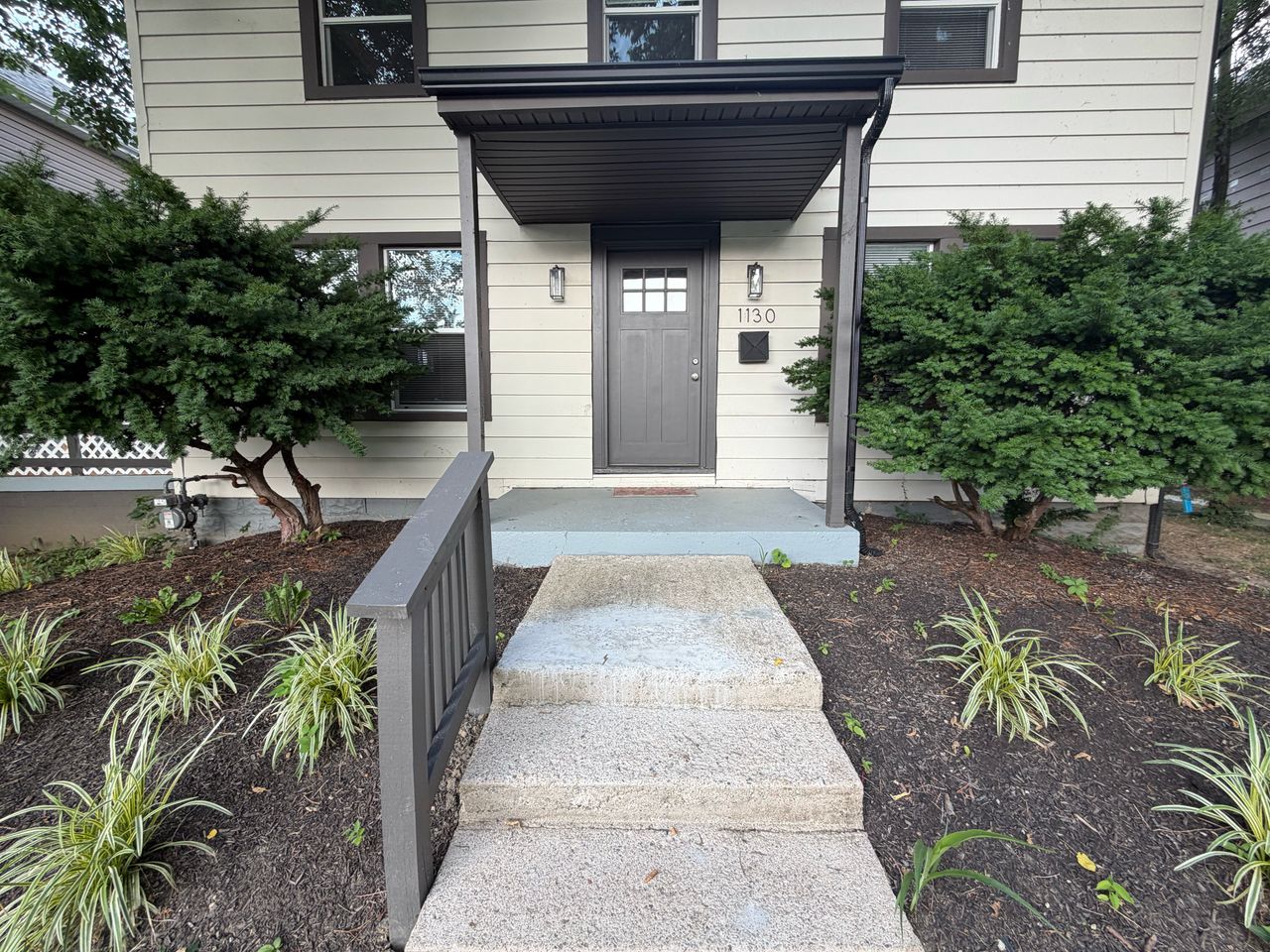 1130 Wilson Ave photo 3