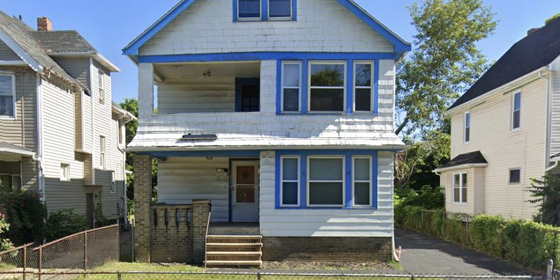 Cleveland Apartment: 13809 Kelso Ave