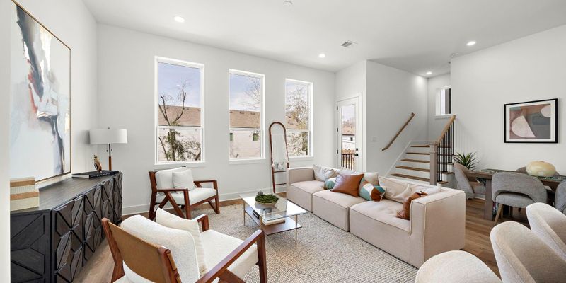 Houston House: 835 Elkhart St