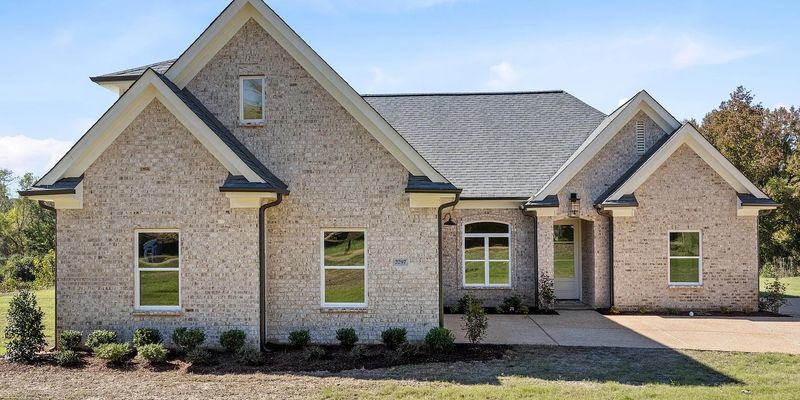 Hernando House: 2297 Highway 301 South