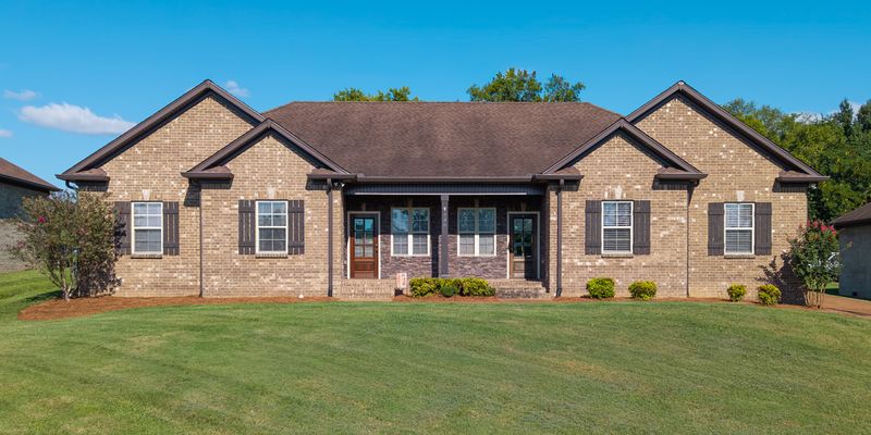 Gallatin Townhome: 338 Big Station Camp Blvd
