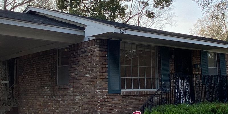 Mobile House: 629 Donald Street