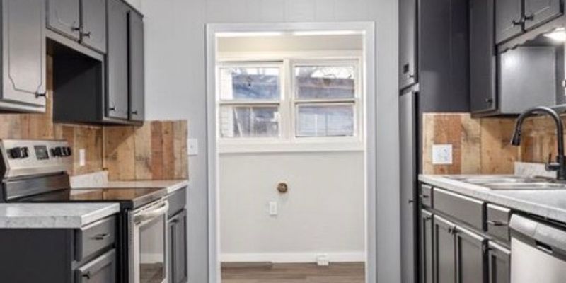 El Reno House: 100 Slant St