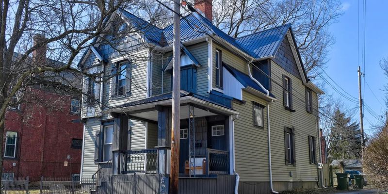 Columbus Apartment: 47-49 S Monroe Ave