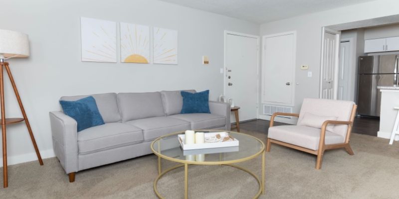 Des Moines Apartment: 4400 Park Ave