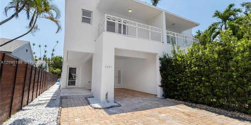 Miami House: 3167 Indiana St