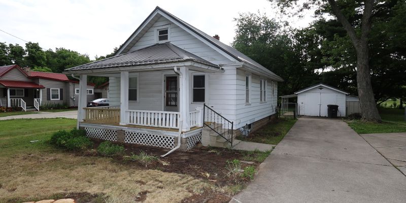 Elkhart House: 2908 Pleasant Plain Ave