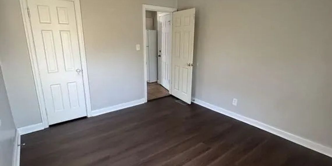 321 W Norman Ave 2 photo 3