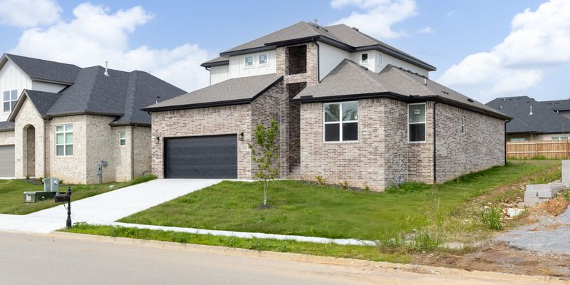 Centerton House: 1081 Whistler St