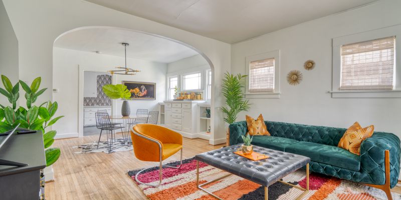 Portland Apartment: 2215 SE Powell Blvd