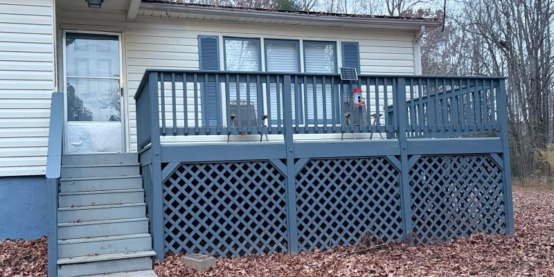 Pittsboro House: 556 Milliken Rd