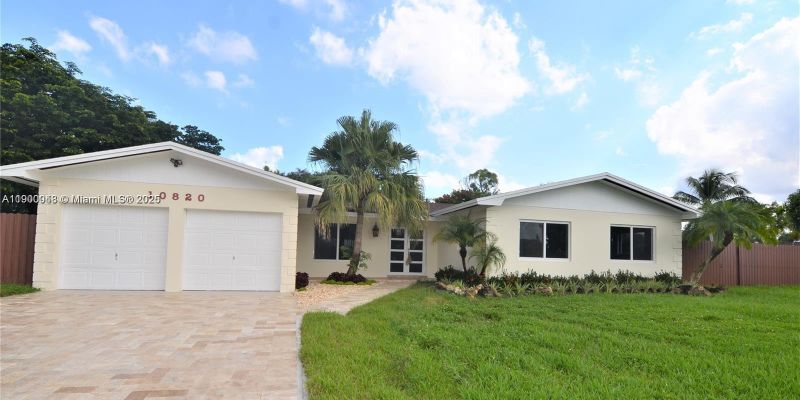 Miami House: 10820 SW 126th St