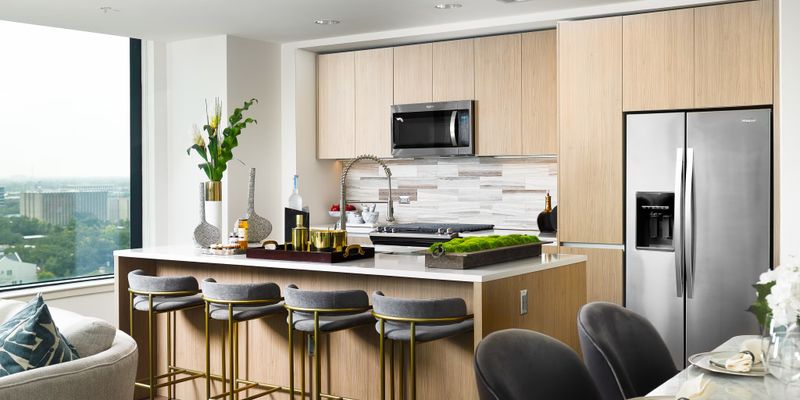 Houston Apartment: 2797 S Shepherd Dr