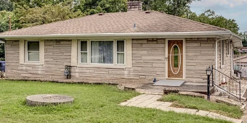 Louisville Multiplex: 6505 Lovers Ln