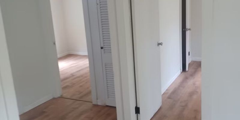 Charleston House: 92 Mooney Ln