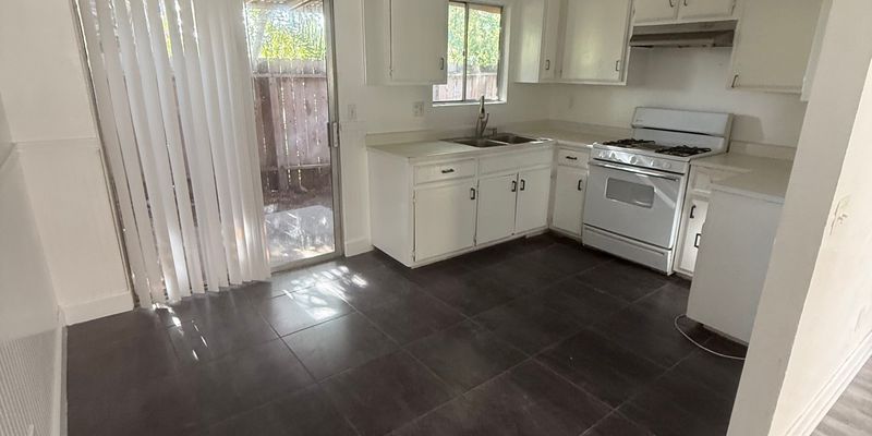 Corona Apartment: 19542 E Ontario Ave