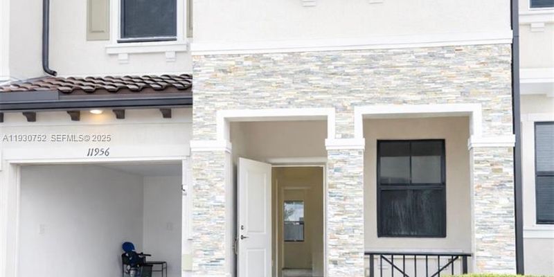 Princeton House: SW 244 Ln