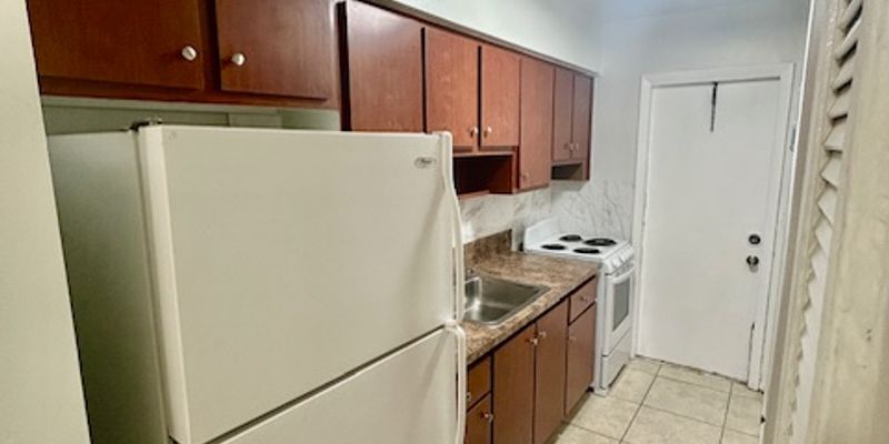 Miramar Apartment: 7511 Venetian St