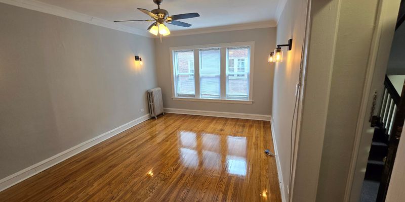 Chicago Apartment: 4827 N Wolcott Ave