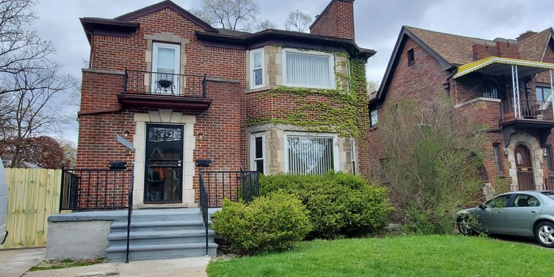 Detroit Apartment: 17552 Roselawn St