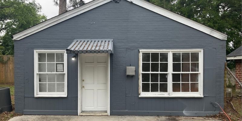 Macon House: 634 Ell St