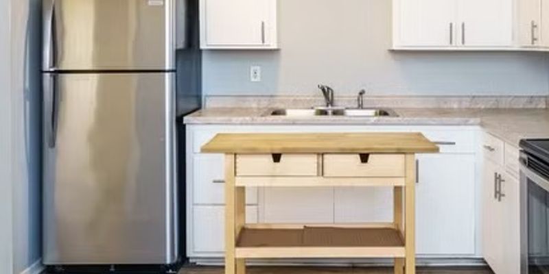 Minneapolis Apartment: 1709 26th Ave N