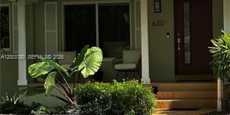 Coral Gables House: 630 San Lorenzo Ave