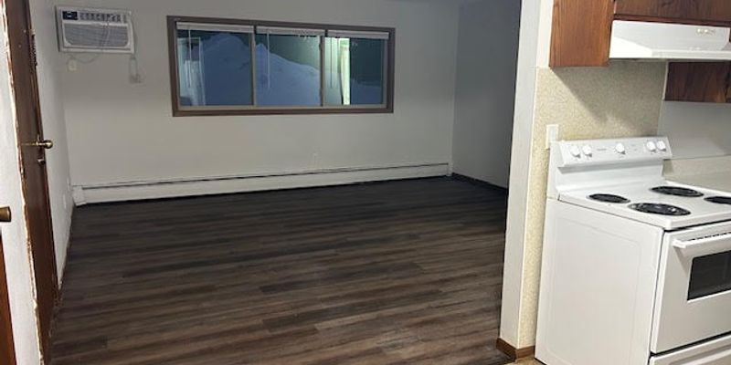 Cold Spring Apartment: 507 & 521 7th Ave N