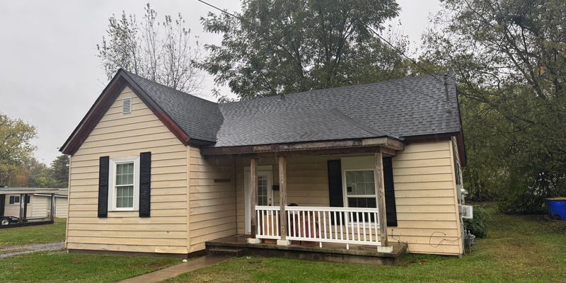 Franklin House: 608 Brevard St