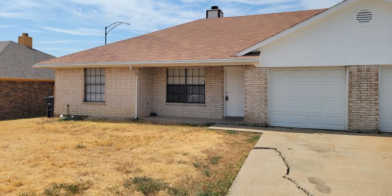 Fort Worth Townhome: 520 Signal Hill Ct S