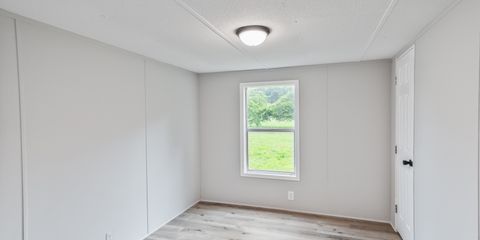 425 Eagle Way 2.0-7.jpg