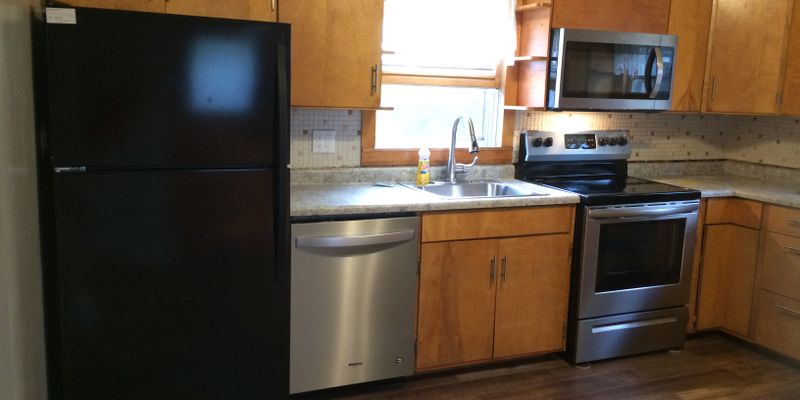 Dubuque House: 317 Klingenberg Terrace