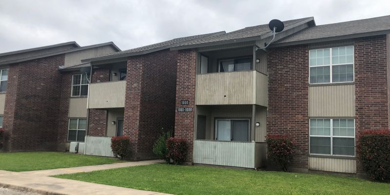Ganado Apartment: 1611 S 3rd St