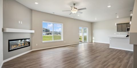 04-110_2242 Eversull Ln.jpg