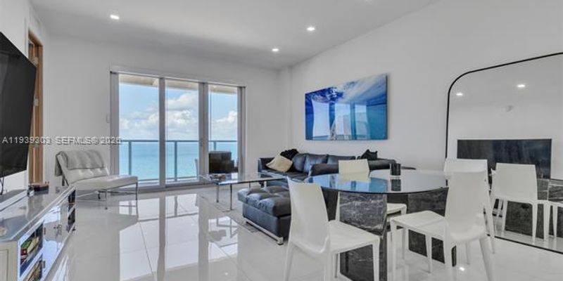 Miami Beach Condo: 5701 Collins Ave