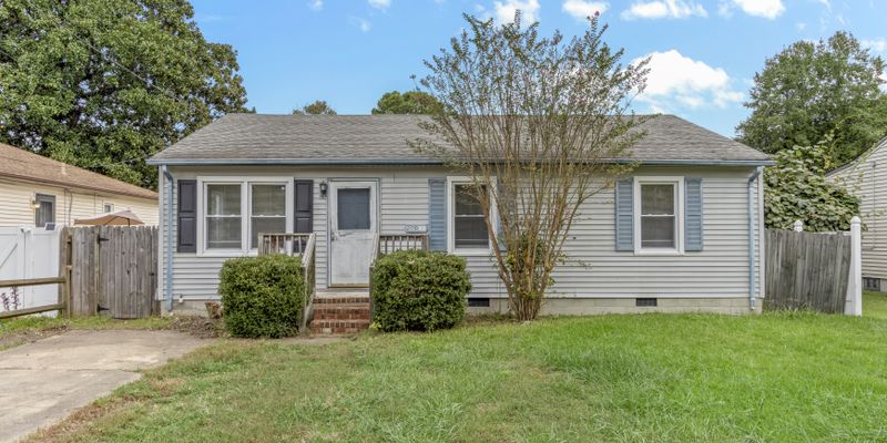 Chesapeake House: 2902 Princeton Ave