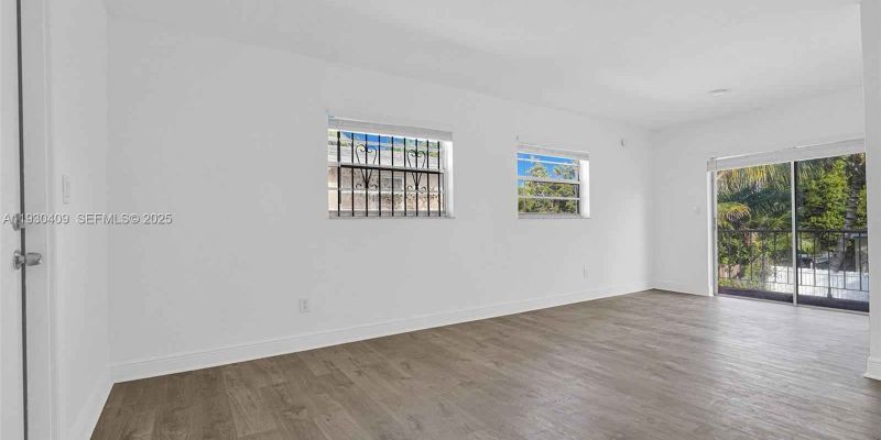 Miami House: 8295 NE Miami Ct