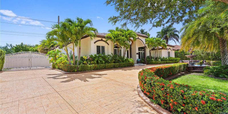 Palmetto Bay House: 16601 SW 87th Ct #16601