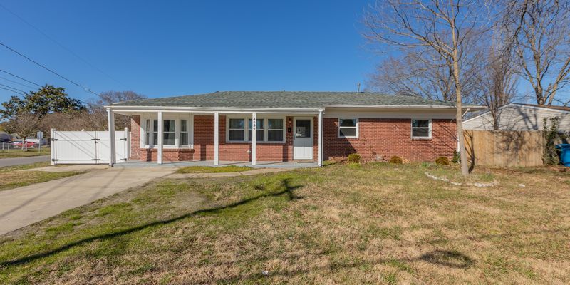 Virginia Beach House: 4932 Westgrove Rd