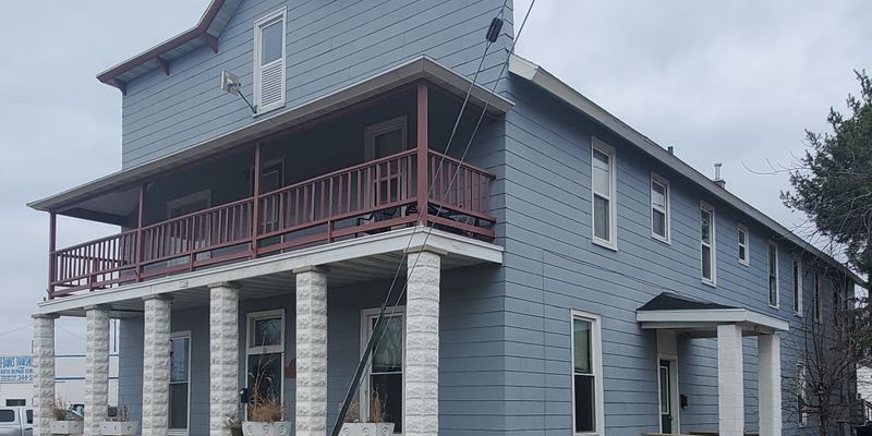 Stevens Point Apartment: Monroe St