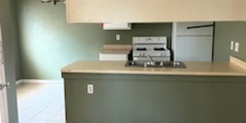 Albuquerque Apartment: 516 Indiana St SE