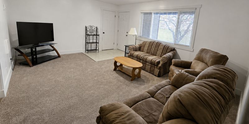 Idaho Falls House: 220 N Fanning Ave