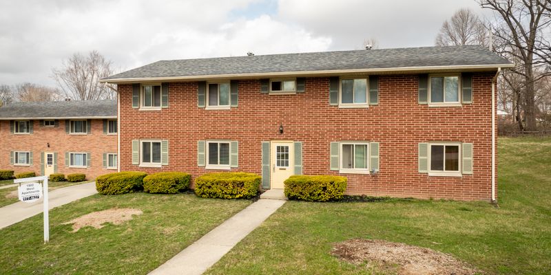 Richmond Apartment: 1915 SW E St