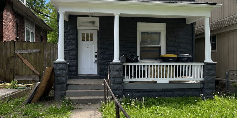 Kansas City House: 815 Elmwood Ave