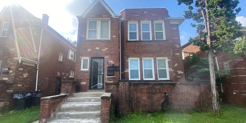 Detroit Apartment: 3831 Waverly St