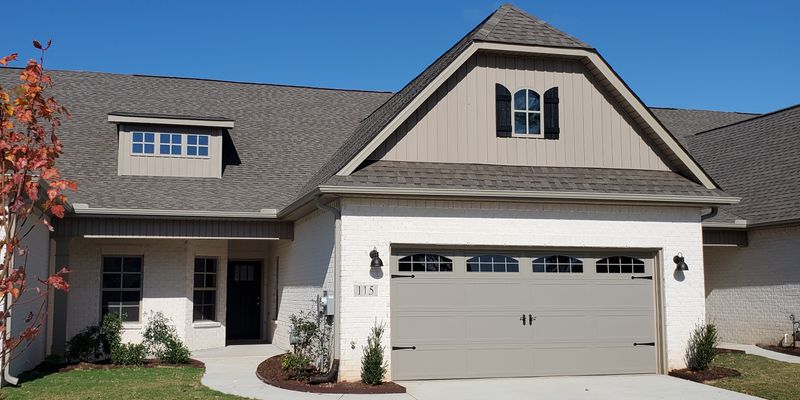 Madison House: 115 Harvester Drive